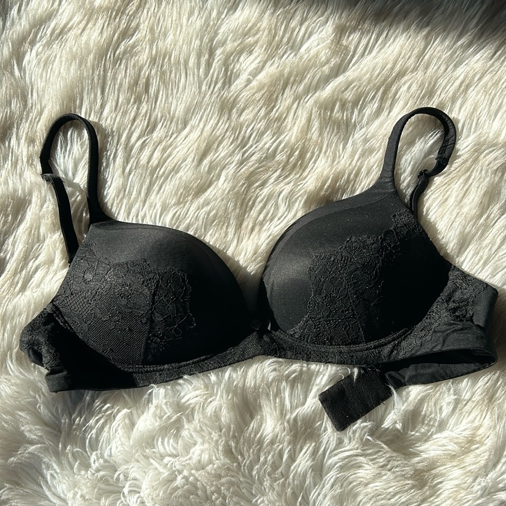 Body by Victoria no wire padded 36C black lace